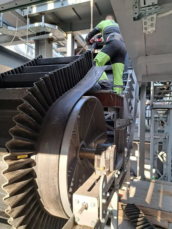 Corrugated Sidewall Conveyor Belt